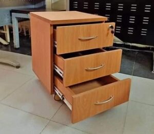 وحده ادراج خشب